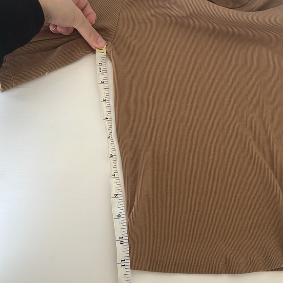 Turtleneck | Ribbed T Shirt - Picture 9 of 9